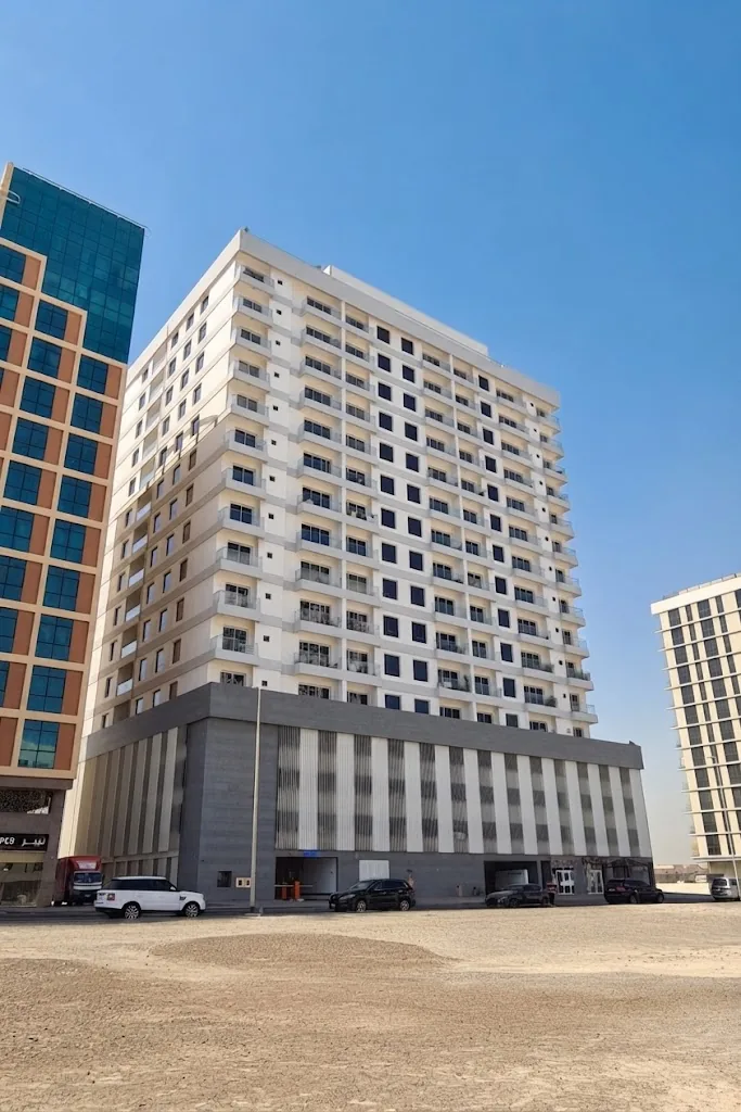 Larimar Apartments